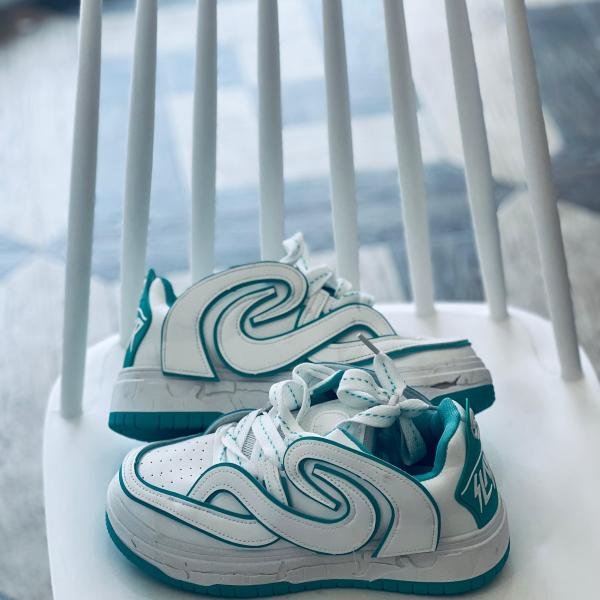 WAVE SHOE