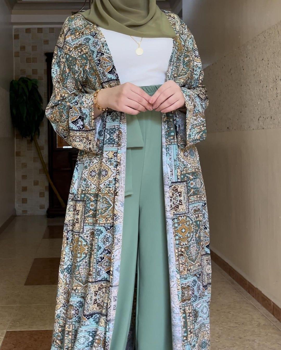 GOWN