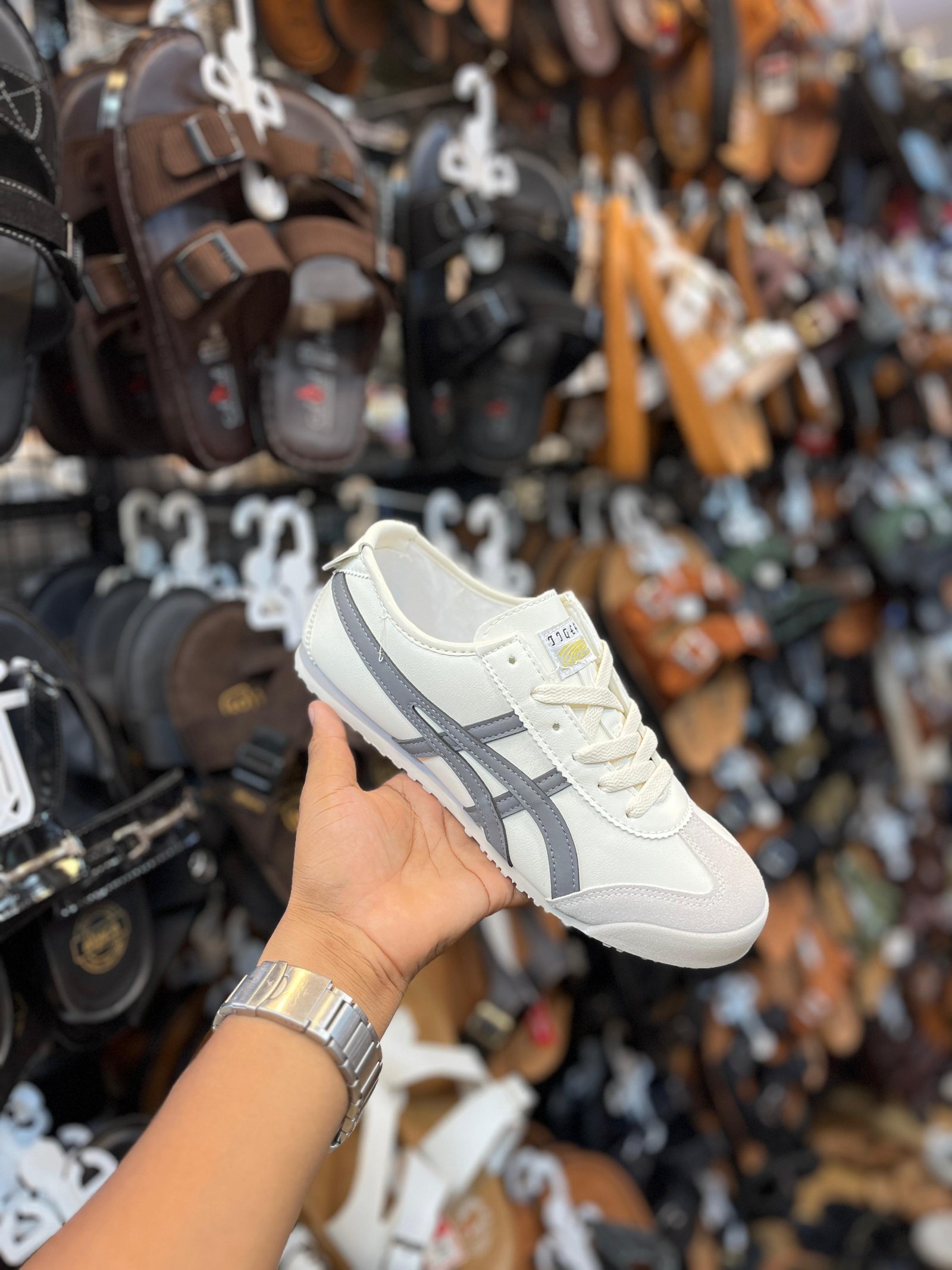 IMPORTED SHOE
