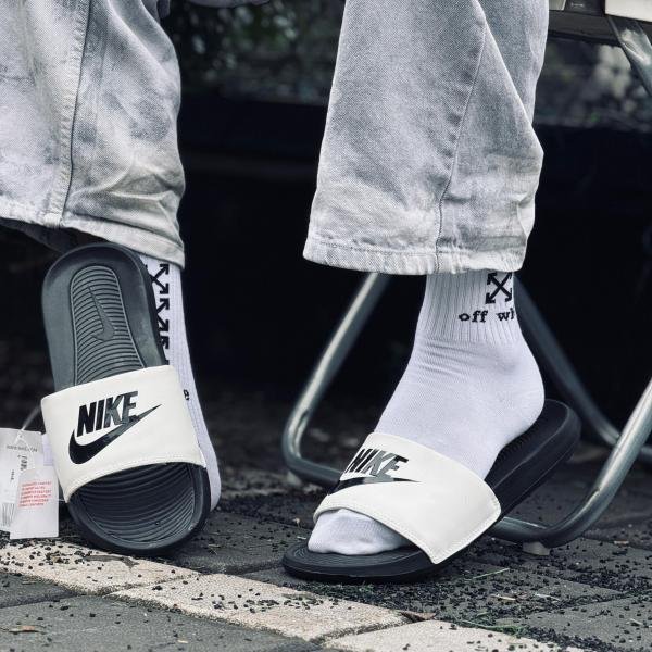 NIKE FLIP