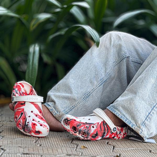 CROCS