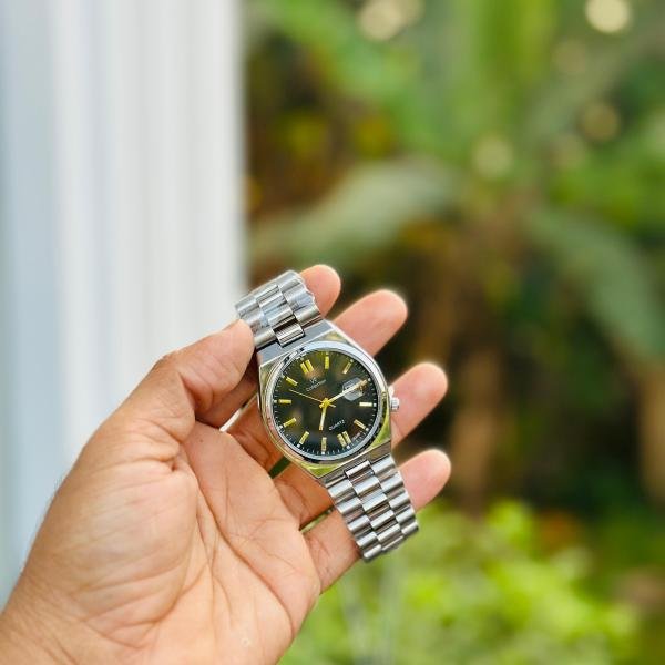 TRENDING WATCH